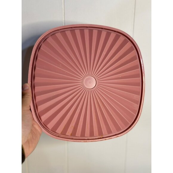 Vintage 80s Tupperware Square Sunburst Lid | Dusty Rose Pink Replacement 8.25" - Picture 3 of 4